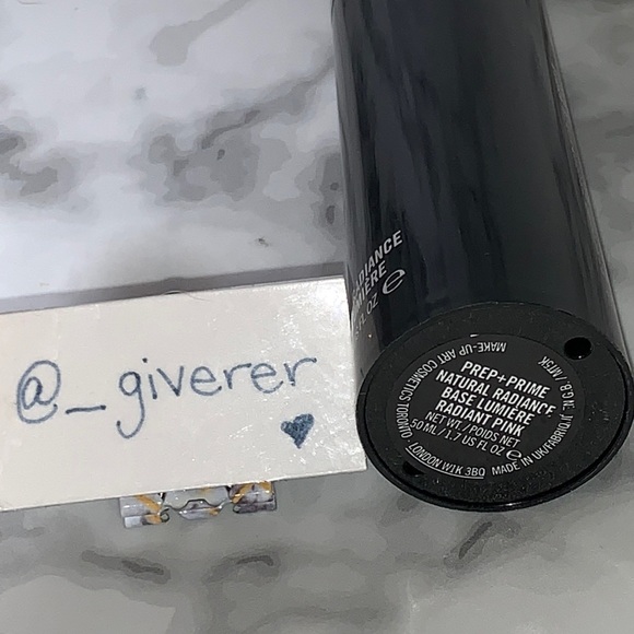 New Natural Radiance Base Lumiere Radiant Pink MAC Cosmetics - Picture 8 of 13